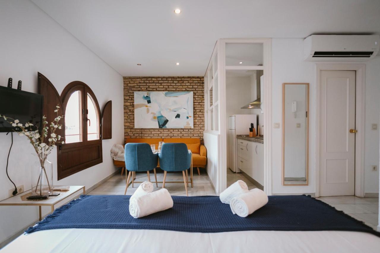 Complete Studio With Terrace - 1Bth- La Giralda Daire Sevilla Dış mekan fotoğraf