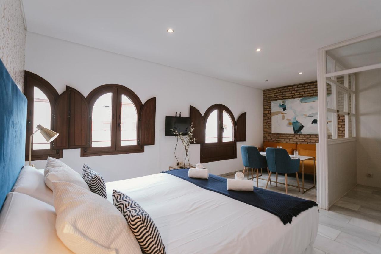 Complete Studio With Terrace - 1Bth- La Giralda Daire Sevilla Dış mekan fotoğraf